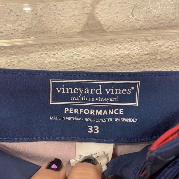 Vineyard Vines Striped Performance Board Shorts Size 33 VGUC - Picture 4 of 5